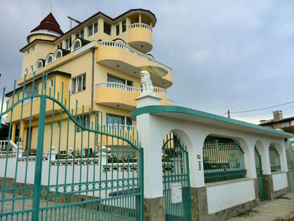 Trakata Villa Apartments Varna Buitenkant foto